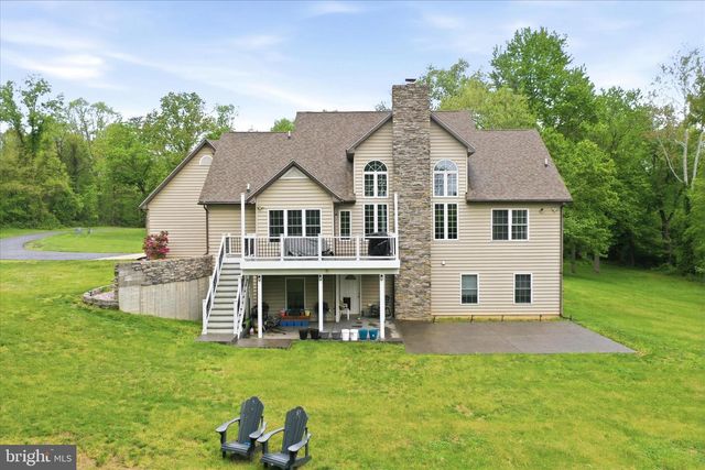 117 BEVERLY LN, Falling Waters, WV 25419