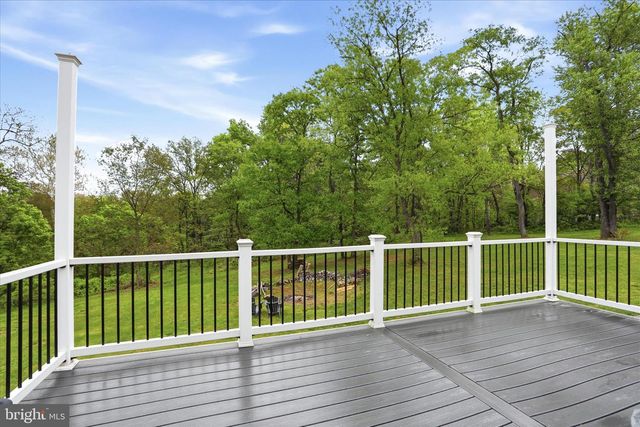 117 BEVERLY LN, Falling Waters, WV 25419
