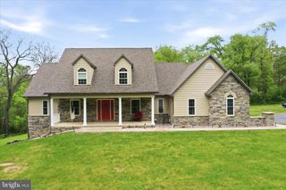 117 BEVERLY LN, Falling Waters, WV 25419