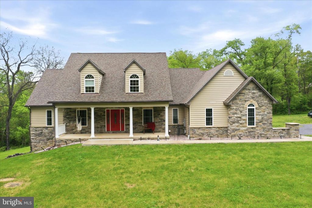 117 BEVERLY LN, Falling Waters, WV 25419