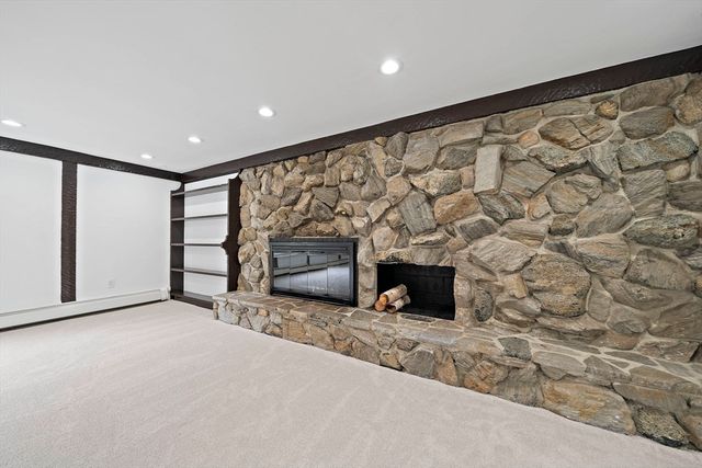 49 Algonquin Rd, Canton, MA 02021