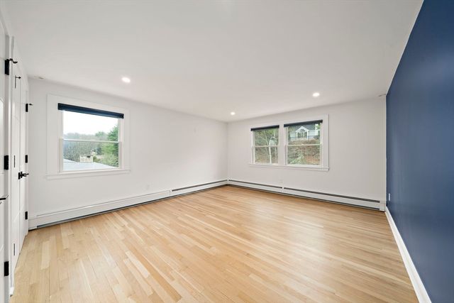 49 Algonquin Rd, Canton, MA 02021