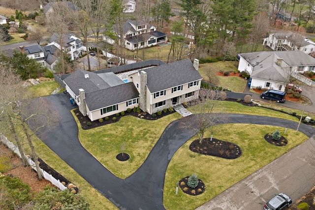 49 Algonquin Rd, Canton, MA 02021