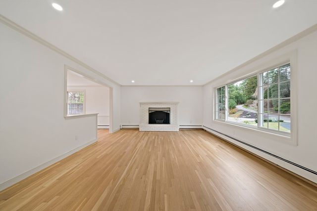 49 Algonquin Rd, Canton, MA 02021