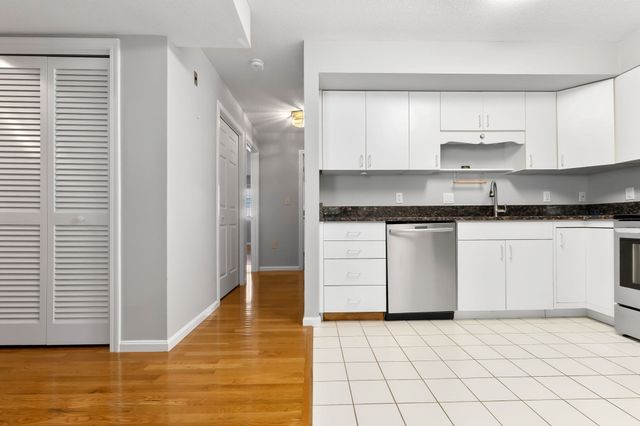 9 Weatherly Drive 9, Salem, MA 01970