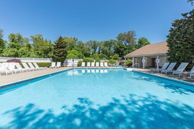 9 Weatherly Drive 9, Salem, MA 01970