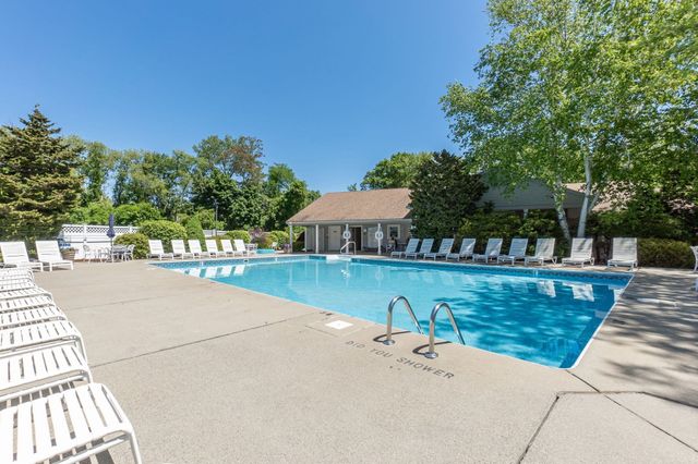 9 Weatherly Drive 9, Salem, MA 01970