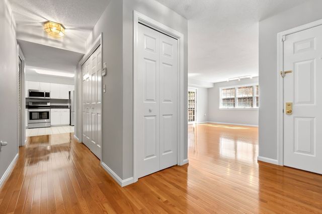 9 Weatherly Drive 9, Salem, MA 01970