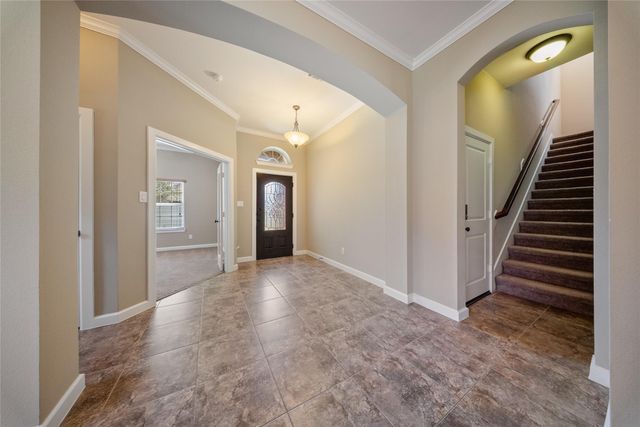 176 Castlegate Lane, Houston, TX 77065