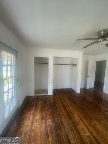 106 E Derenne Avenue, Savannah, GA 31405