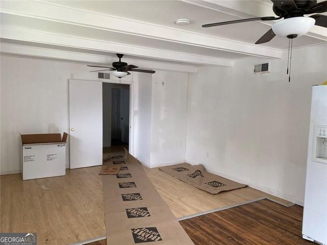 106 E Derenne Avenue, Savannah, GA 31405