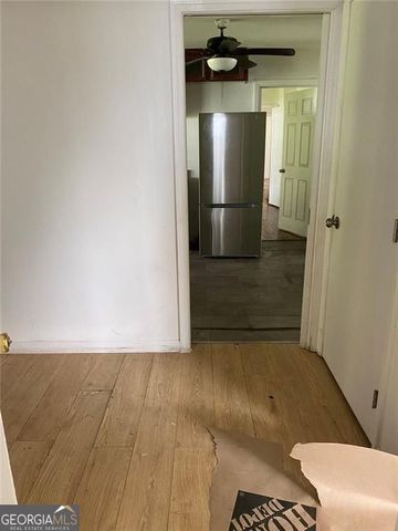 106 E Derenne Avenue, Savannah, GA 31405