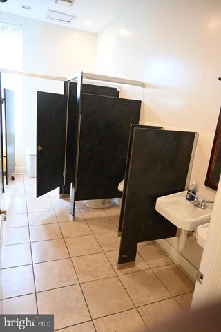 2715 22ND ST NE, Washington, DC 20018