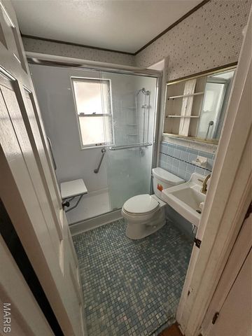 8139 Blanchard Drive, Berkeley, MO 63134