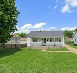 8139 Blanchard Drive, Berkeley, MO 63134