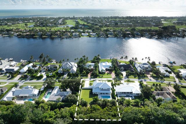 11823 Lake Shore Place, North Palm Beach, FL 33408