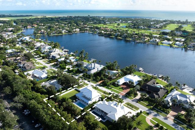 11823 Lake Shore Place, North Palm Beach, FL 33408