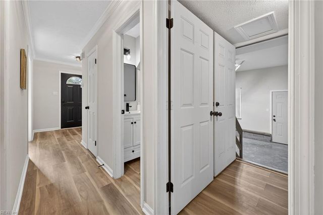 2101 Village Green PW, Newport News, VA 23602