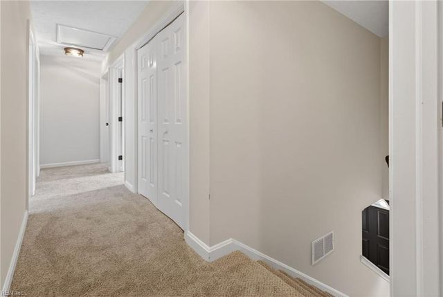 2101 Village Green PW, Newport News, VA 23602