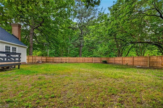 2101 Village Green PW, Newport News, VA 23602