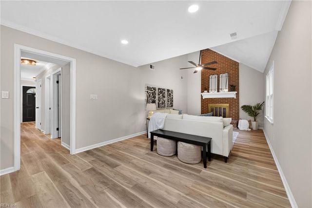 2101 Village Green PW, Newport News, VA 23602