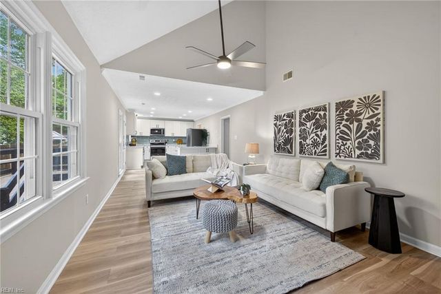 2101 Village Green PW, Newport News, VA 23602