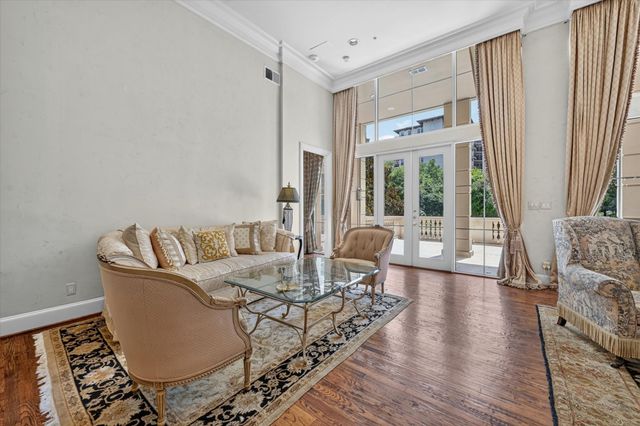 3535 GILLESPIE Street 104, Dallas, TX 75219