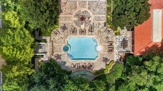 3535 GILLESPIE Street 104, Dallas, TX 75219