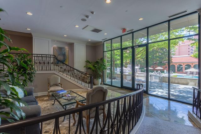 3535 GILLESPIE Street 104, Dallas, TX 75219