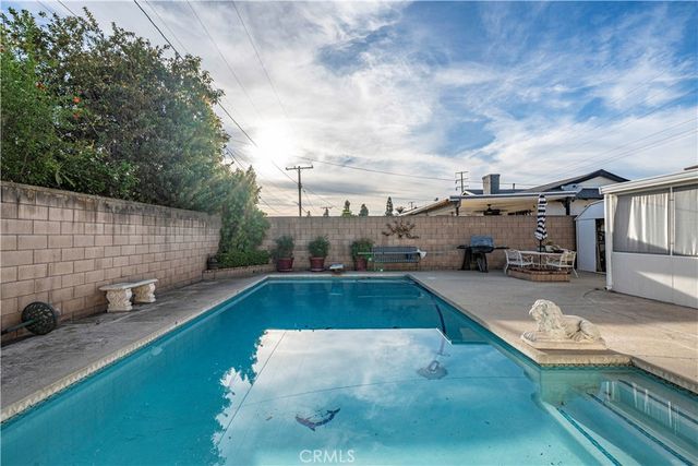 1209 N Puente Street, Brea, CA 92821