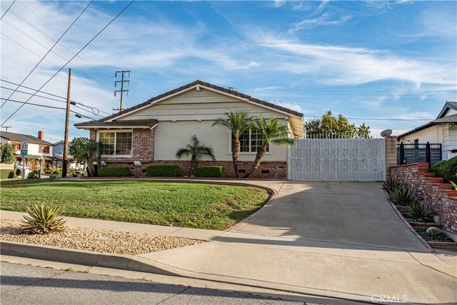 1209 N Puente Street, Brea, CA 92821