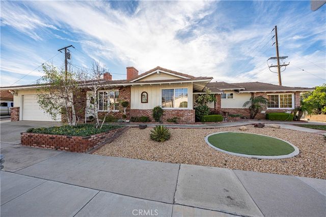 1209 N Puente Street, Brea, CA 92821