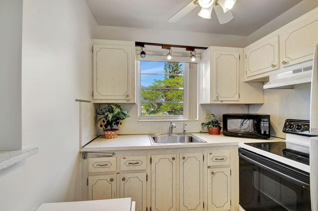 226 Andover I, West Palm Beach, FL 33417