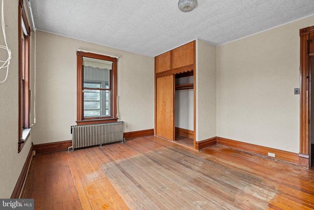 47 CHERRY ST, Walnutport, PA 18088