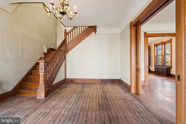 47 CHERRY ST, Walnutport, PA 18088