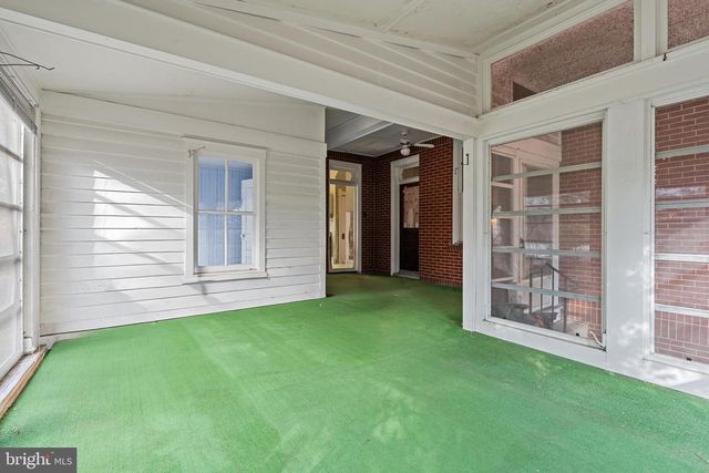 47 CHERRY ST, Walnutport, PA 18088