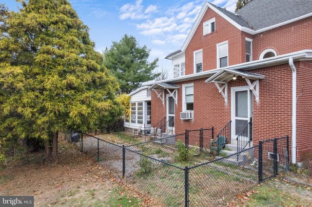 47 CHERRY ST, Walnutport, PA 18088