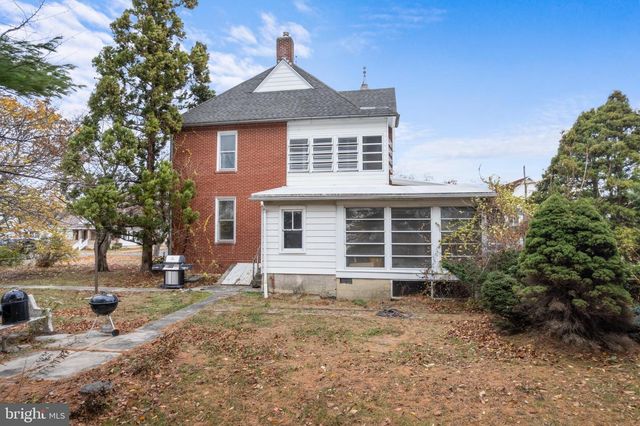 47 CHERRY ST, Walnutport, PA 18088