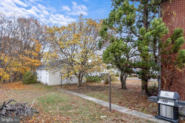 47 CHERRY ST, Walnutport, PA 18088