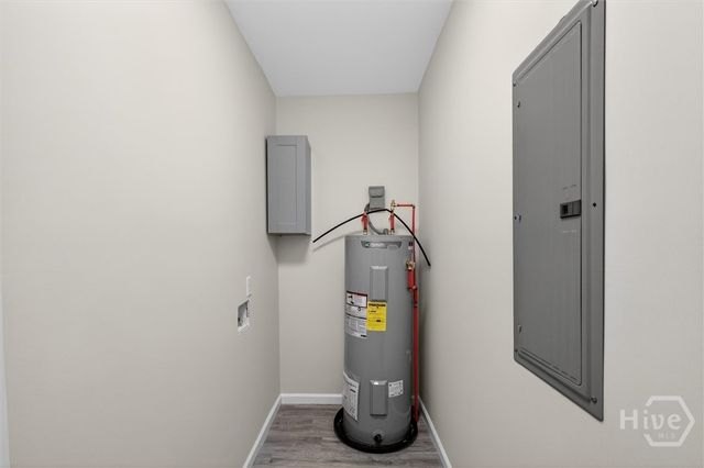 227 Glass Street, Savannah, GA 31415