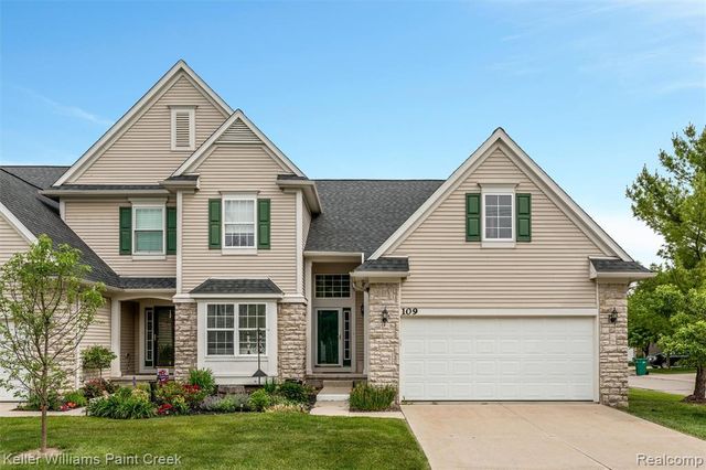 109 Burwyck Park Drive, Saline, MI 48176
