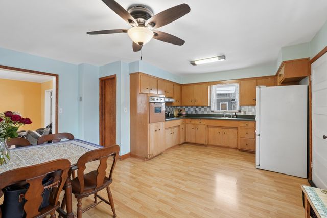 687 Tuscarora Avenue, Saint Paul, MN 55102