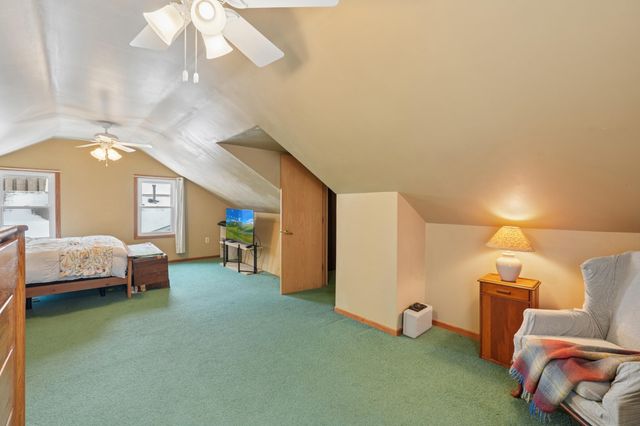 687 Tuscarora Avenue, Saint Paul, MN 55102