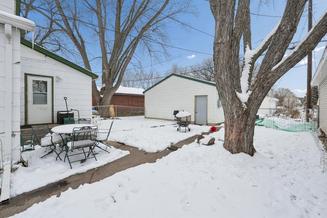 687 Tuscarora Avenue, Saint Paul, MN 55102