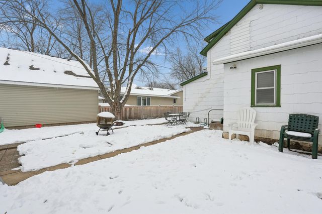 687 Tuscarora Avenue, Saint Paul, MN 55102