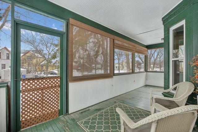 687 Tuscarora Avenue, Saint Paul, MN 55102