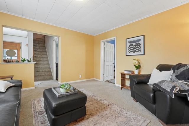 687 Tuscarora Avenue, Saint Paul, MN 55102