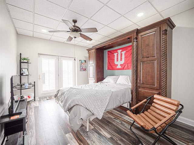 101 E Jennings St Apt E, Newburgh, IN 47630