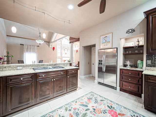 101 E Jennings St Apt E, Newburgh, IN 47630