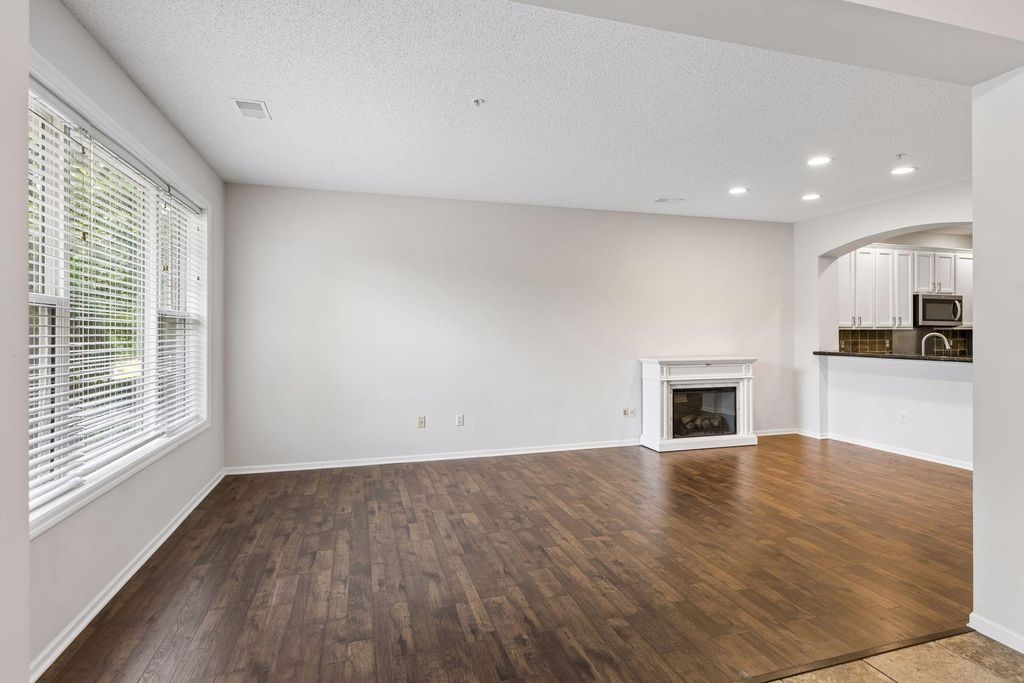 6090 W 16th Street 913, Saint Louis Park, MN 55416 — photo 5